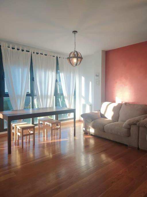 Espectacular Adosado En Viana Con Aparcamiento Gratuito. Villa Exterior photo